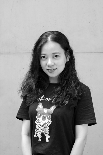 设计助理—何思婷